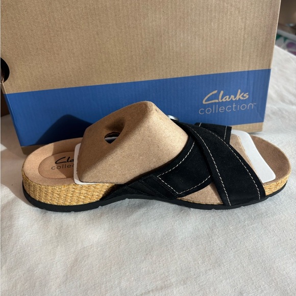 Clarks Collection Black Suede Slide Sandals • Comfort Footbed • Women’s - Picture 5 of 5